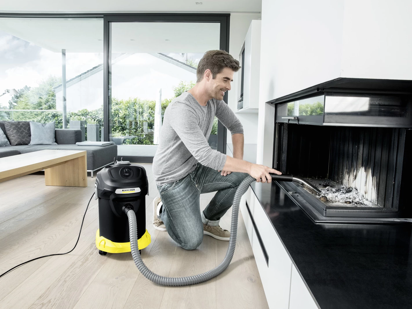 Karcher Dry Ash Vacuum AD4 4 Karcher Dry Ash Vacuum AD4 - Image 2