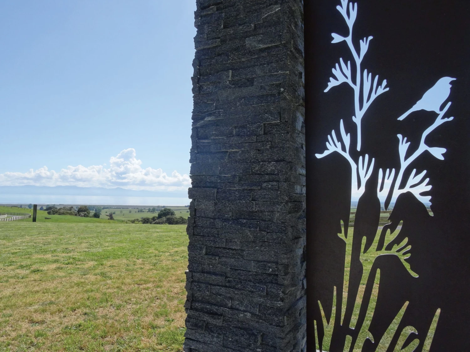 Strol SmartScreen Flax 600mm X 1200mm Woodgrain Black 4 Strol SmartScreen Flax 600mm X 1200mm Woodgrain Black - Image 2