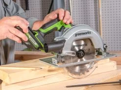 Greenworks 24V Saw Hammer Grind 3 Piece 2.0/4.0Ah Kit -Gardena Store 1500907 greenworks cordless 24v brushless circular saw 185mm 3 2
