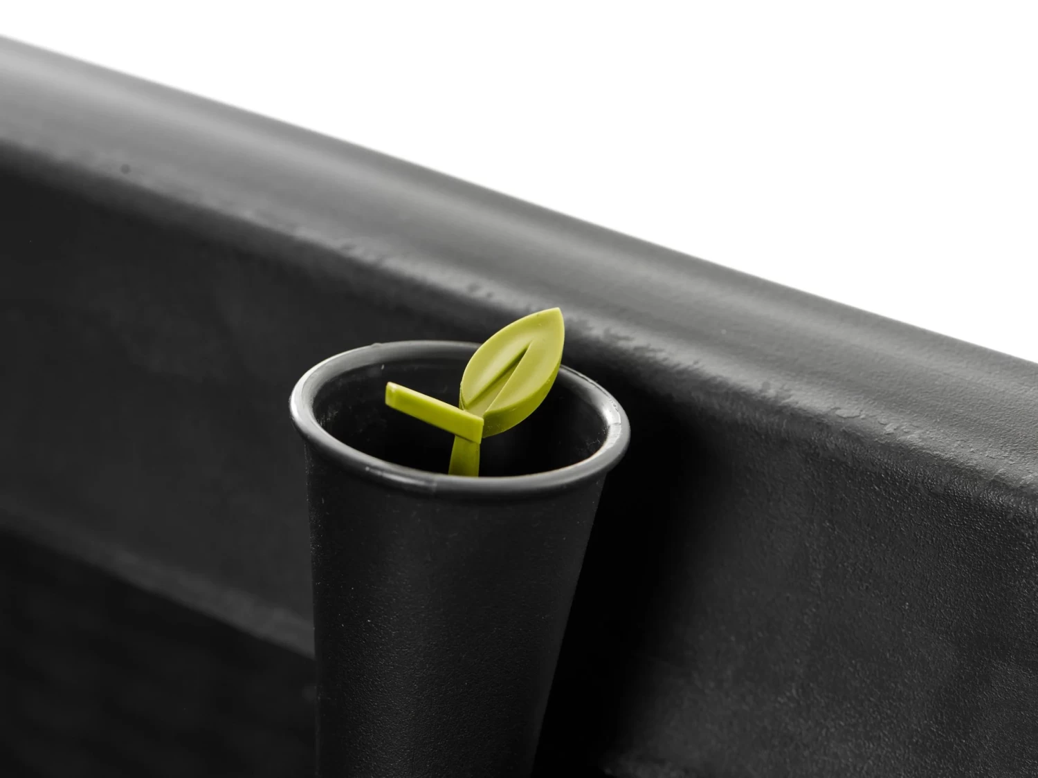 Keter Splendor Raised Planter Bed 120L Graphite 16 Keter Splendor Raised Planter Bed 120L Graphite - Image 14