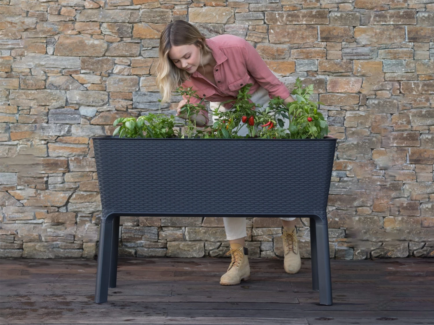 Keter Splendor Raised Planter Bed 120L Graphite 7 Keter Splendor Raised Planter Bed 120L Graphite - Image 5
