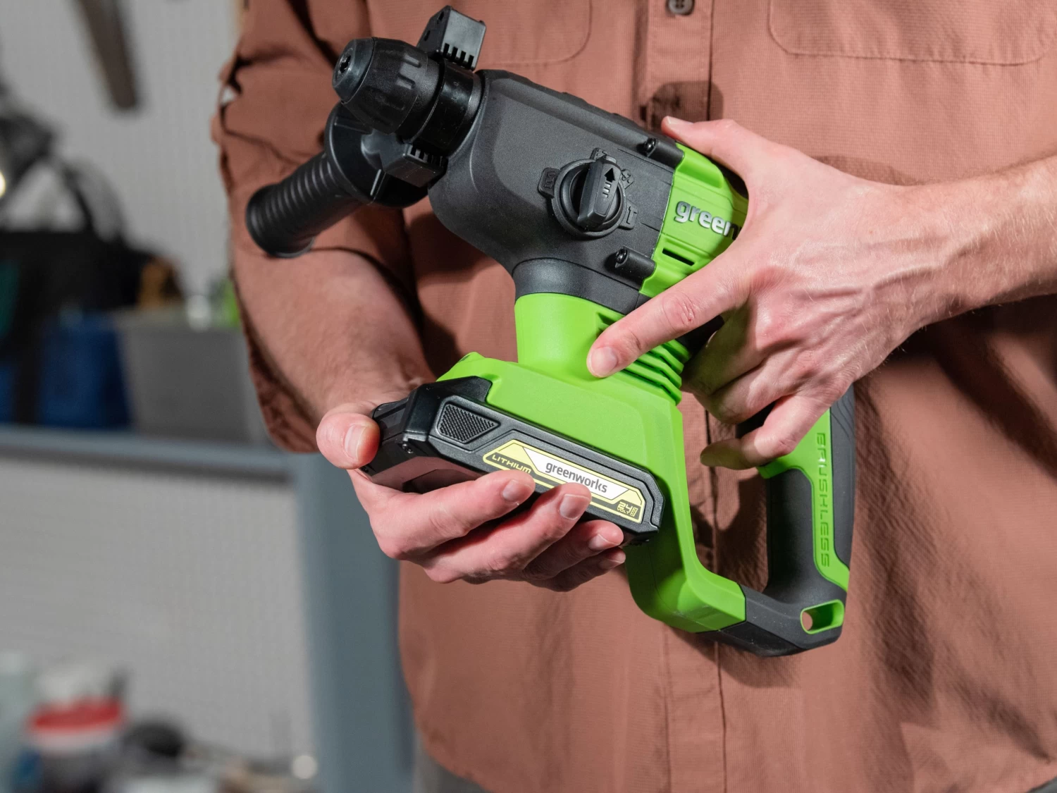 Greenworks 24V Saw Hammer Grind 3 Piece 2.0/4.0Ah Kit - Image 5