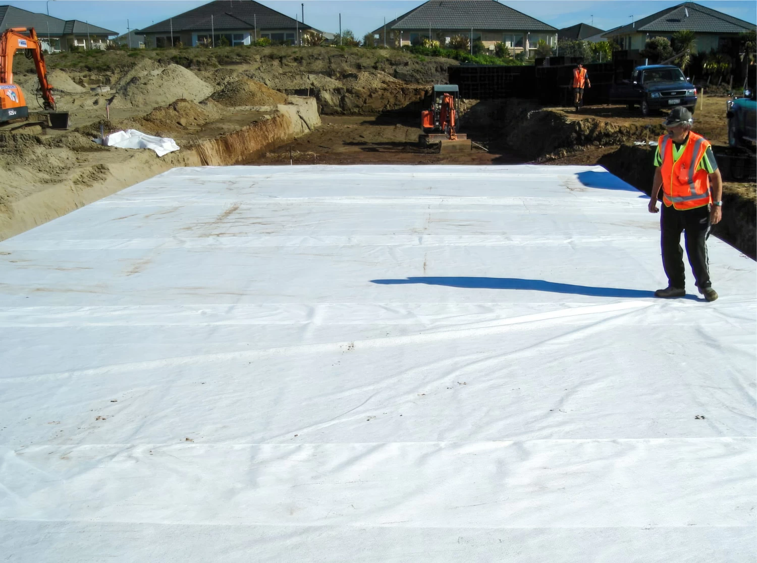 Strol AS240 Nonwoven Geotextile 4m X 5m White - Image 2