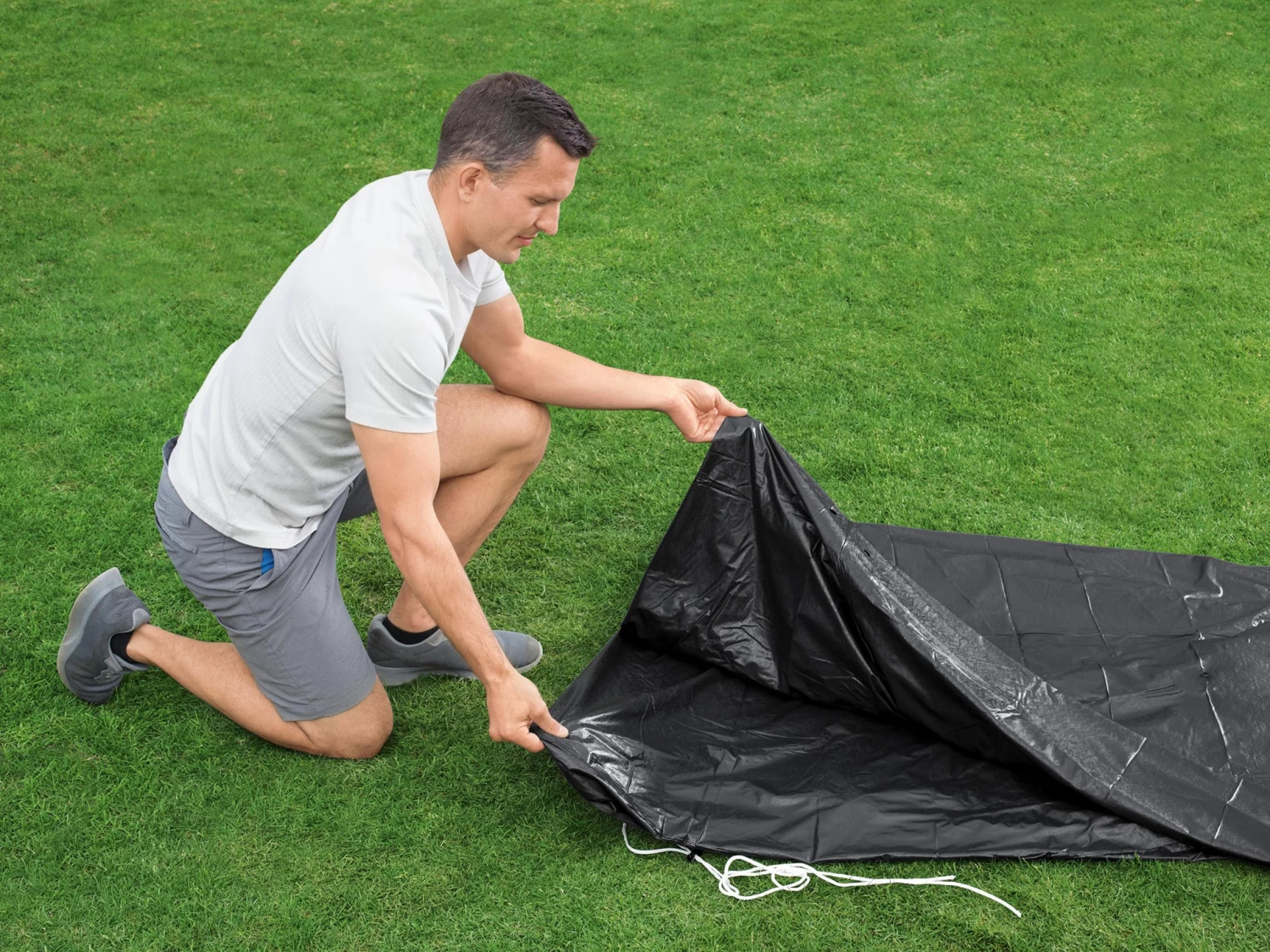 Bestway Pool Cover - Steel Pro 4.57m X 1.22m 5 Bestway Pool Cover - Steel Pro 4.57m X 1.22m - Image 3