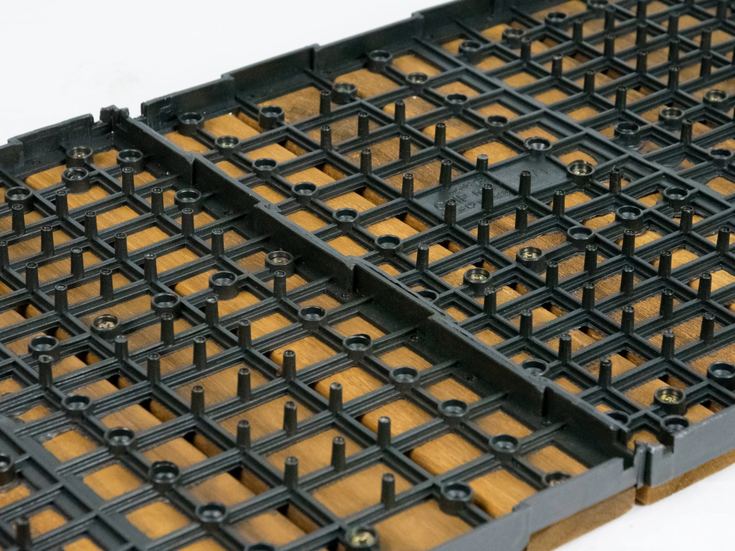 Outdoor Wooden Deck Tiles 6 Slat - Pack Of 12 - Image 6