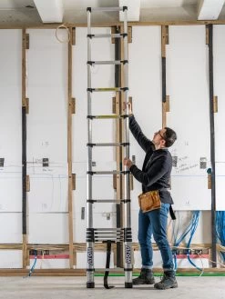 Atom Telescopic Ladder 3.8m -Gardena Store 959987 atom telescopic ladder 3.8m insitu 3