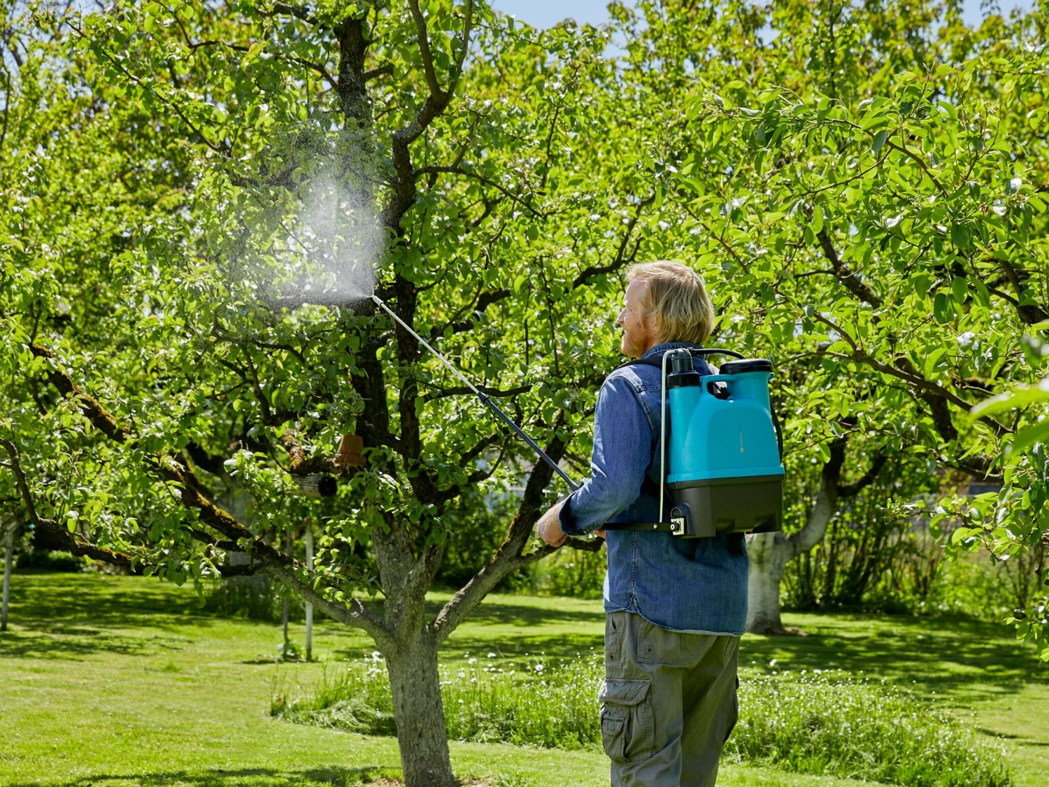 Gardena Backpack Sprayer 12L 8 Gardena Backpack Sprayer 12L - Image 6