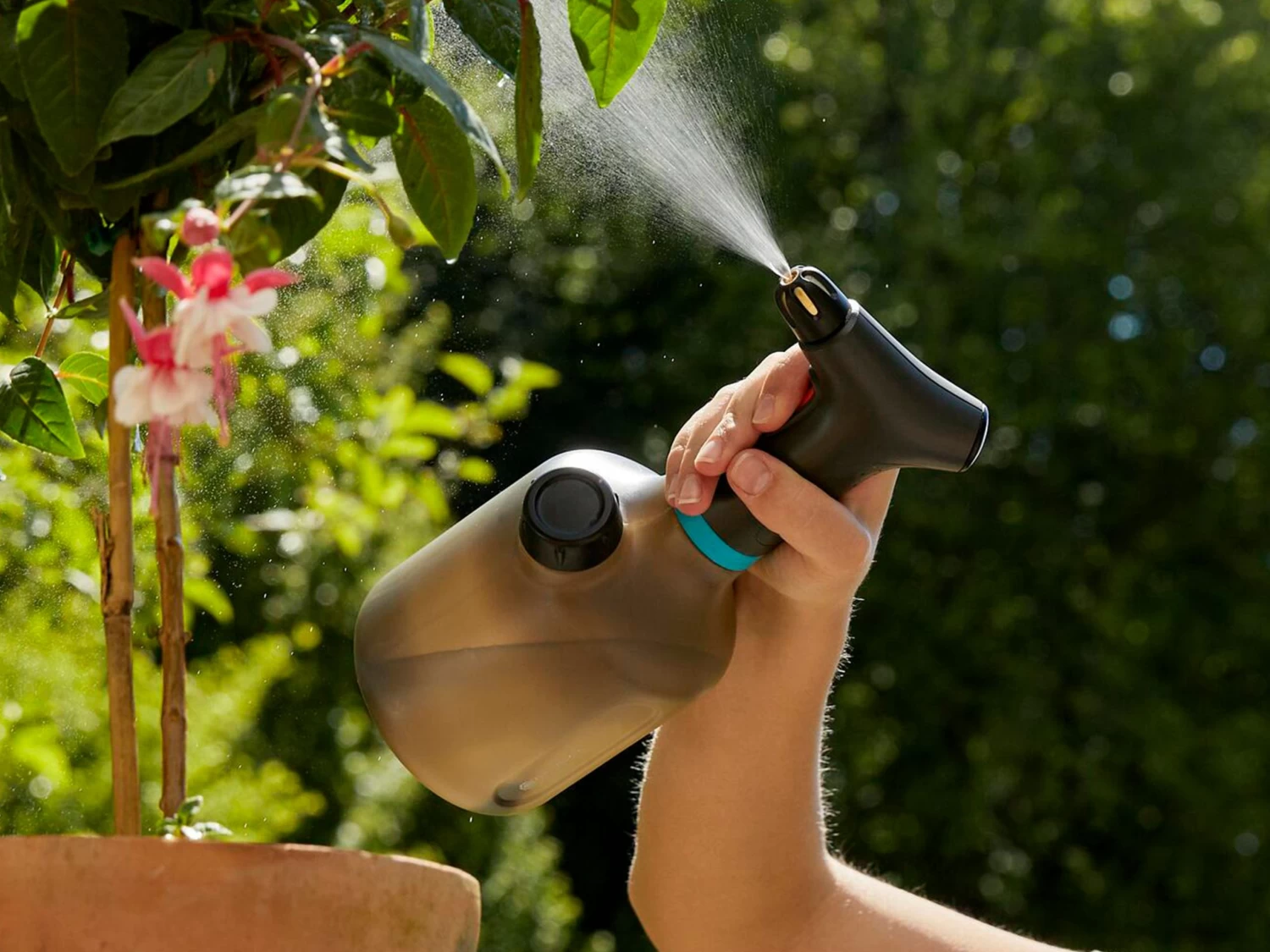 Gardena Easypump Pump Sprayer 1L 5 Gardena Easypump Pump Sprayer 1L - Image 3