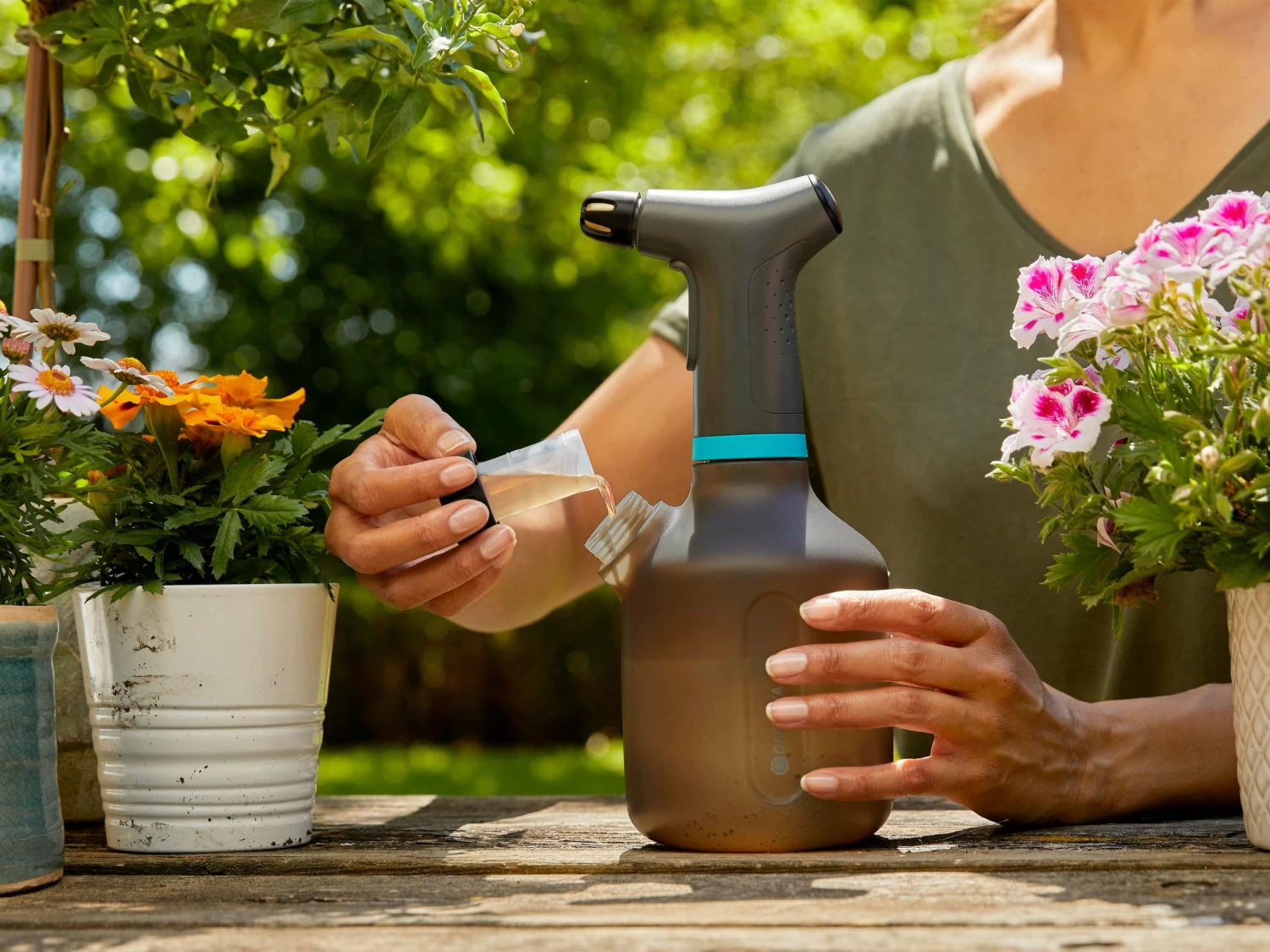 Gardena Easypump Pump Sprayer 1L 6 Gardena Easypump Pump Sprayer 1L - Image 4