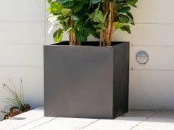 Cubo Fiberstone Planter Black 343L