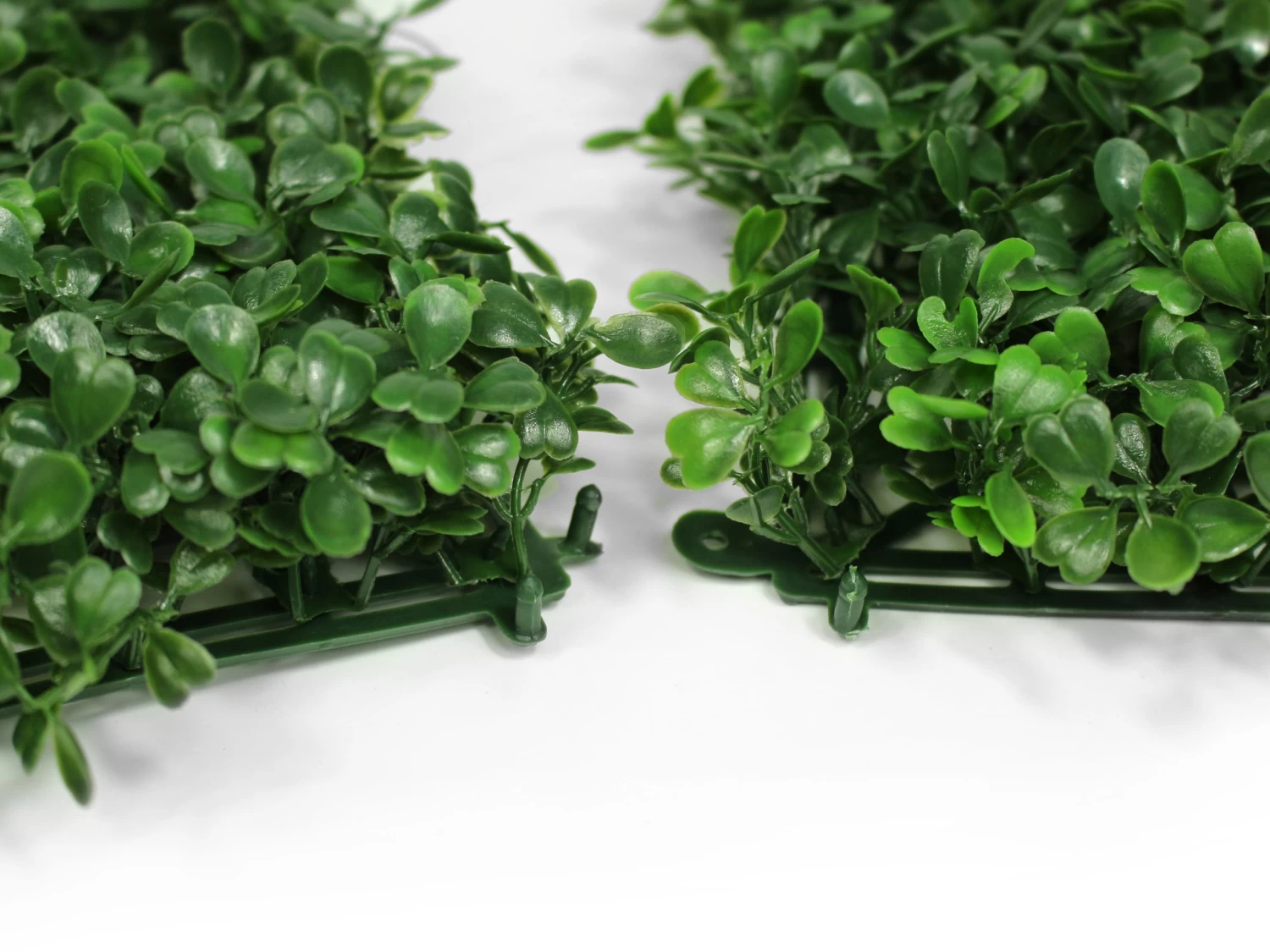 Artificial Hedge Wall Creeping Fuschia 3m² 11 Artificial Hedge Wall Creeping Fuschia 3m² - Image 9