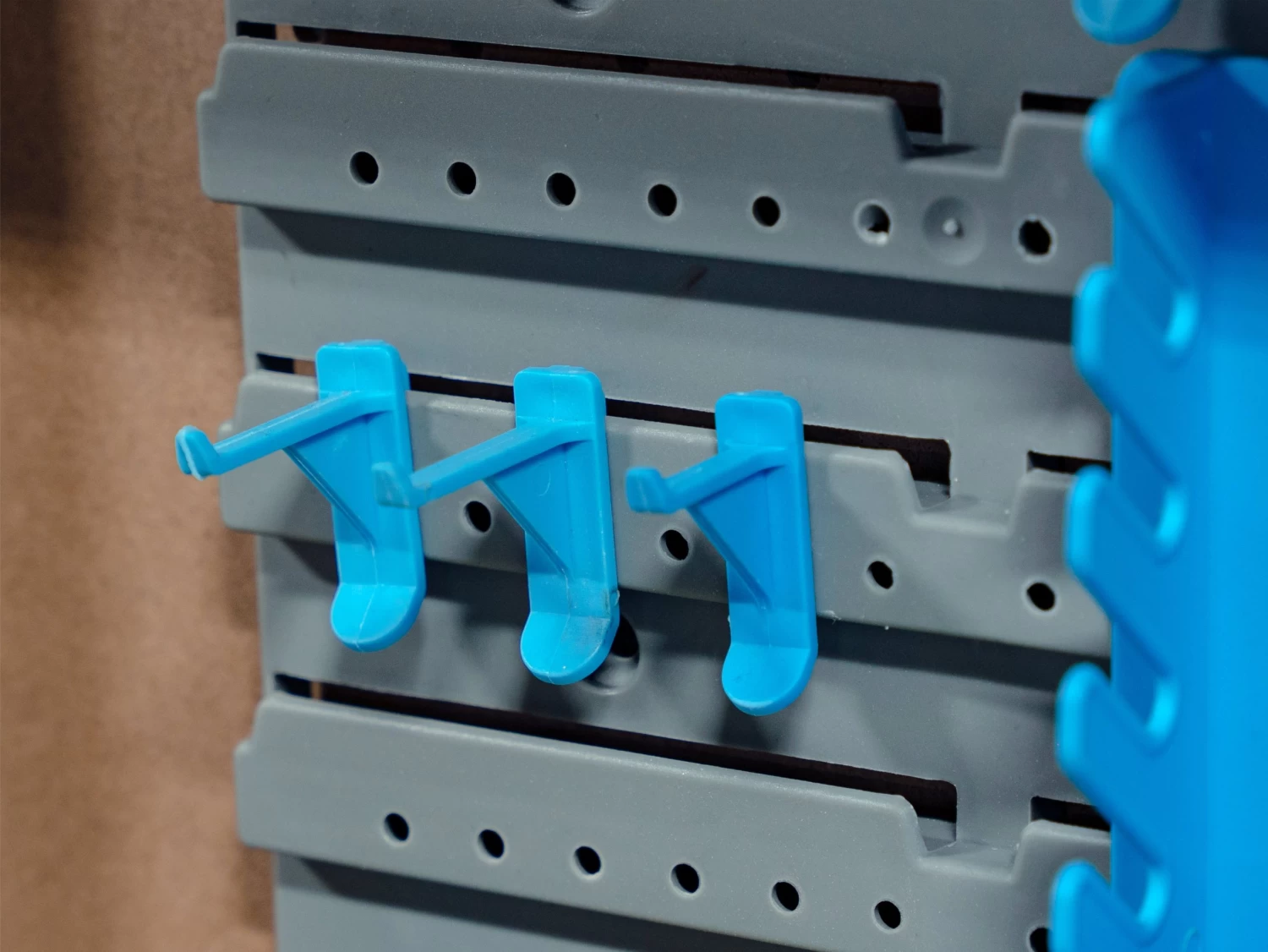 Multifunctional Wall Organiser System 9 Multifunctional Wall Organiser System - Image 7