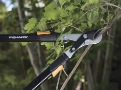 Fiskars Loppers With Telescopic Handles -Gardena Store fk91686935 fiskars loppers with telescopic handles 2