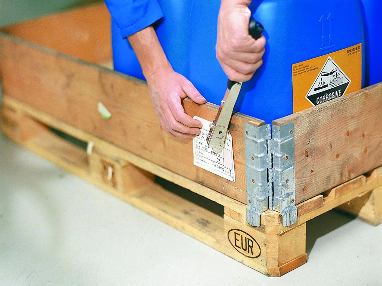 Rapid Pro 19 Hammer Staple Gun 5 Rapid Pro 19 Hammer Staple Gun - Image 3